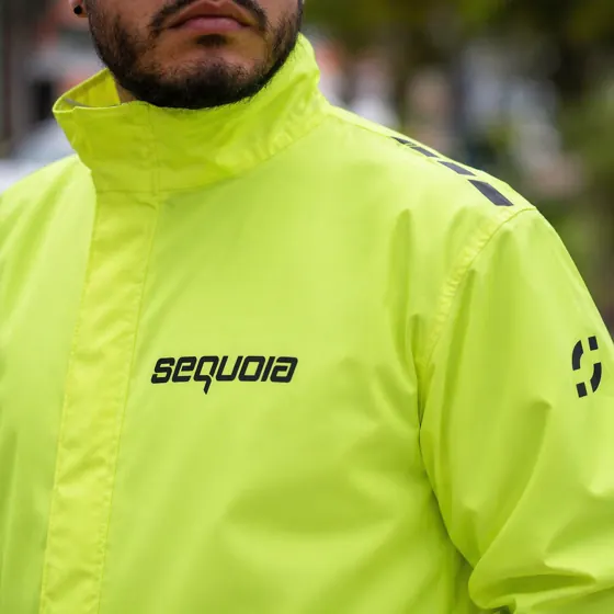 Combo impermeable Hydra: chaqueta neón puesta
